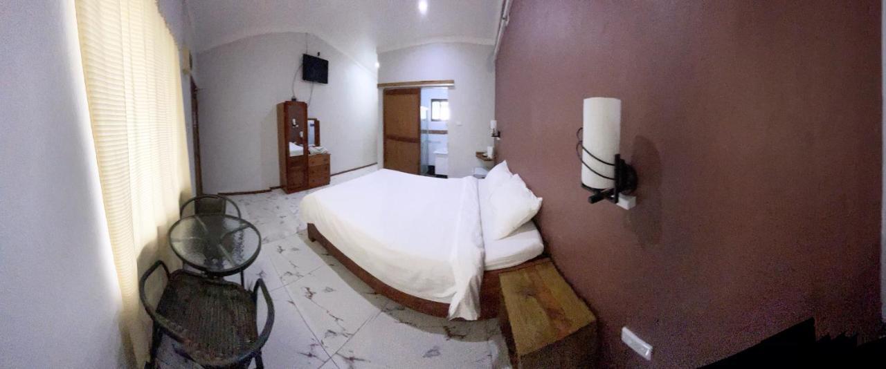 Nausori Airport Hotel Esterno foto